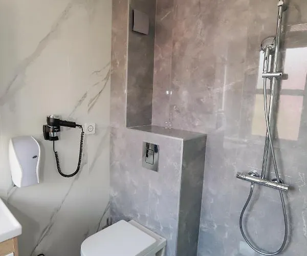 格拉瓦塔斯基汉旅馆 酒店 格拉瓦塔斯