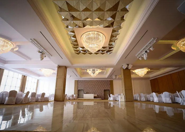 格拉瓦塔斯基汉旅馆 3*